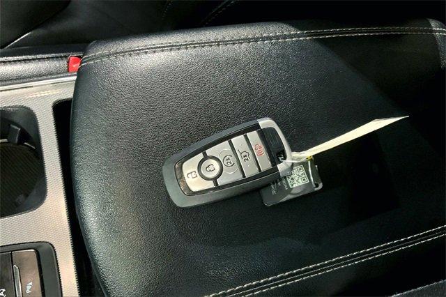 2022 Ford Edge Vehicle Photo in TOPEKA, KS 66609-0000