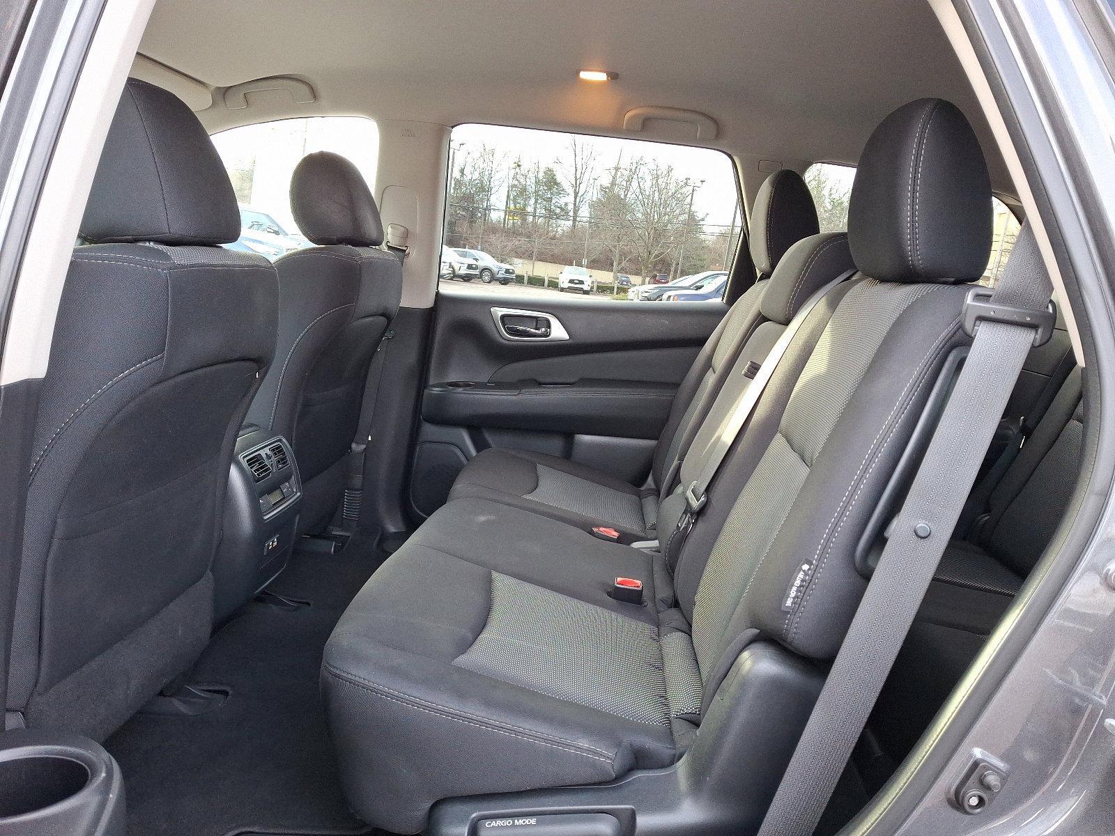 2019 Nissan Pathfinder Vehicle Photo in Willow Grove, PA 19090