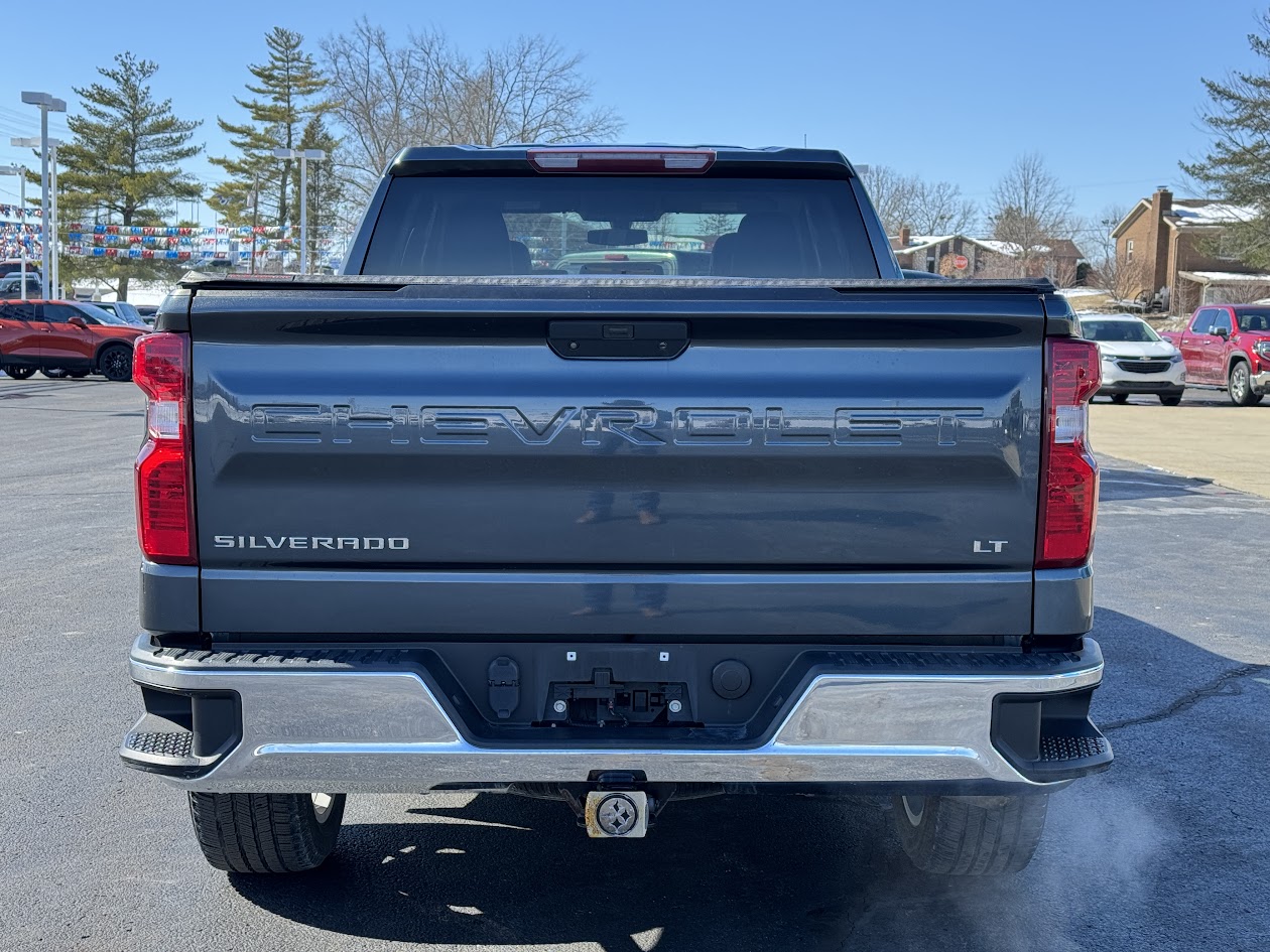2019 Chevrolet Silverado 1500 Vehicle Photo in BOONVILLE, IN 47601-9633