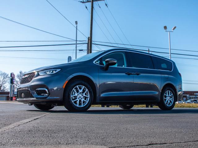 2023 Chrysler Pacifica Vehicle Photo in MADISON, IN 47250-1611