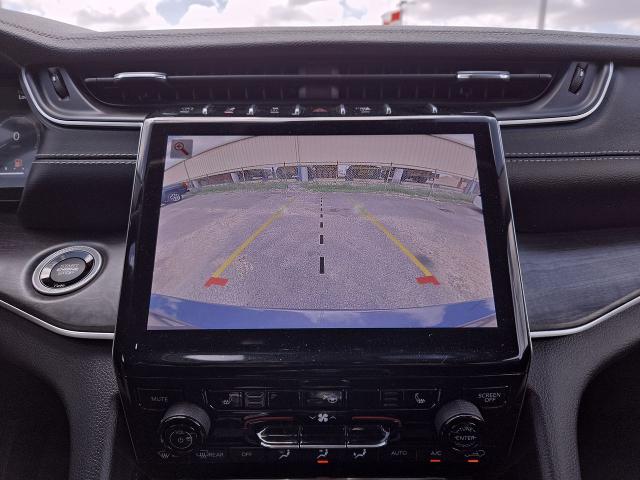 2023 Jeep Grand Cherokee L Vehicle Photo in NEDERLAND, TX 77627-8017