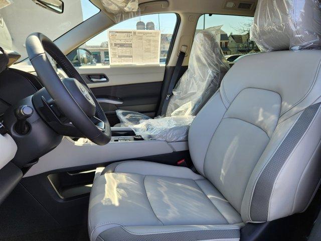 2025 Nissan Pathfinder Vehicle Photo in Ardmore, PA 19003
