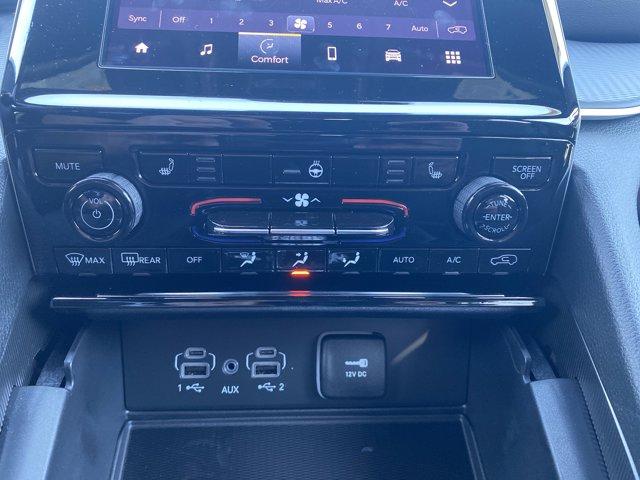 2025 Jeep Grand Cherokee Vehicle Photo in Doylsetown, PA 18901