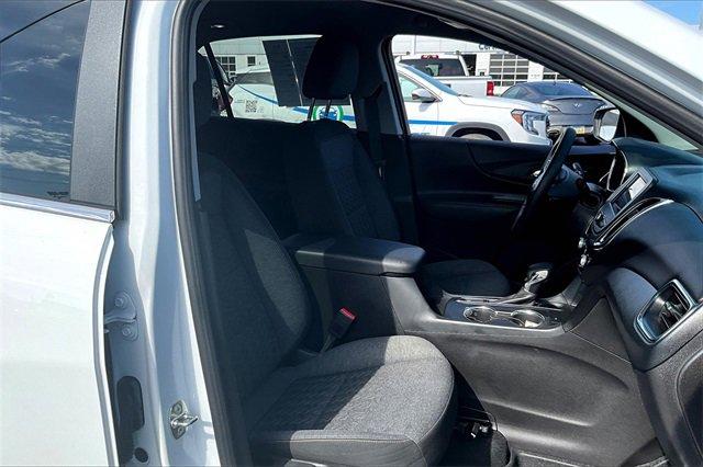2023 Chevrolet Equinox Vehicle Photo in TOPEKA, KS 66609-0000
