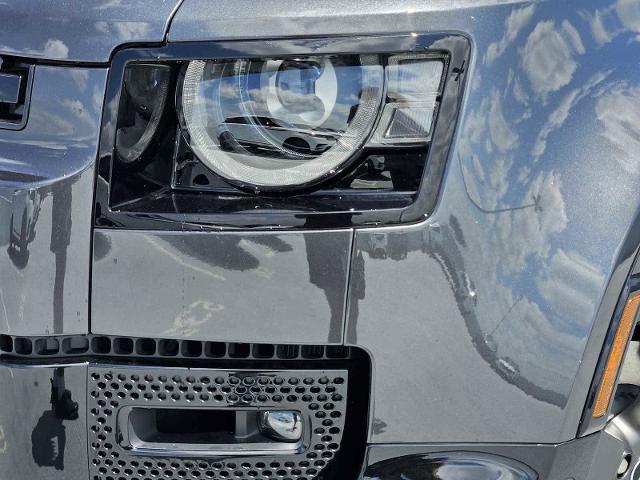 2025 Defender Vehicle Photo in AUSTIN, TX 78717