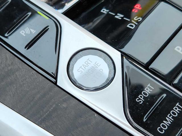 2024 BMW X6 xDrive40i Vehicle Photo in PLANO, TX 75024