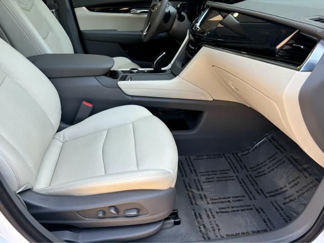 2023 Cadillac XT6 Vehicle Photo in Grapevine, TX 76051