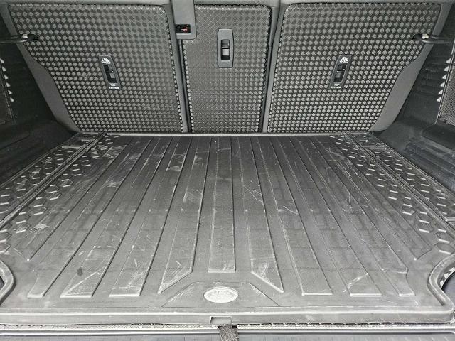 2025 Defender Vehicle Photo in AUSTIN, TX 78717