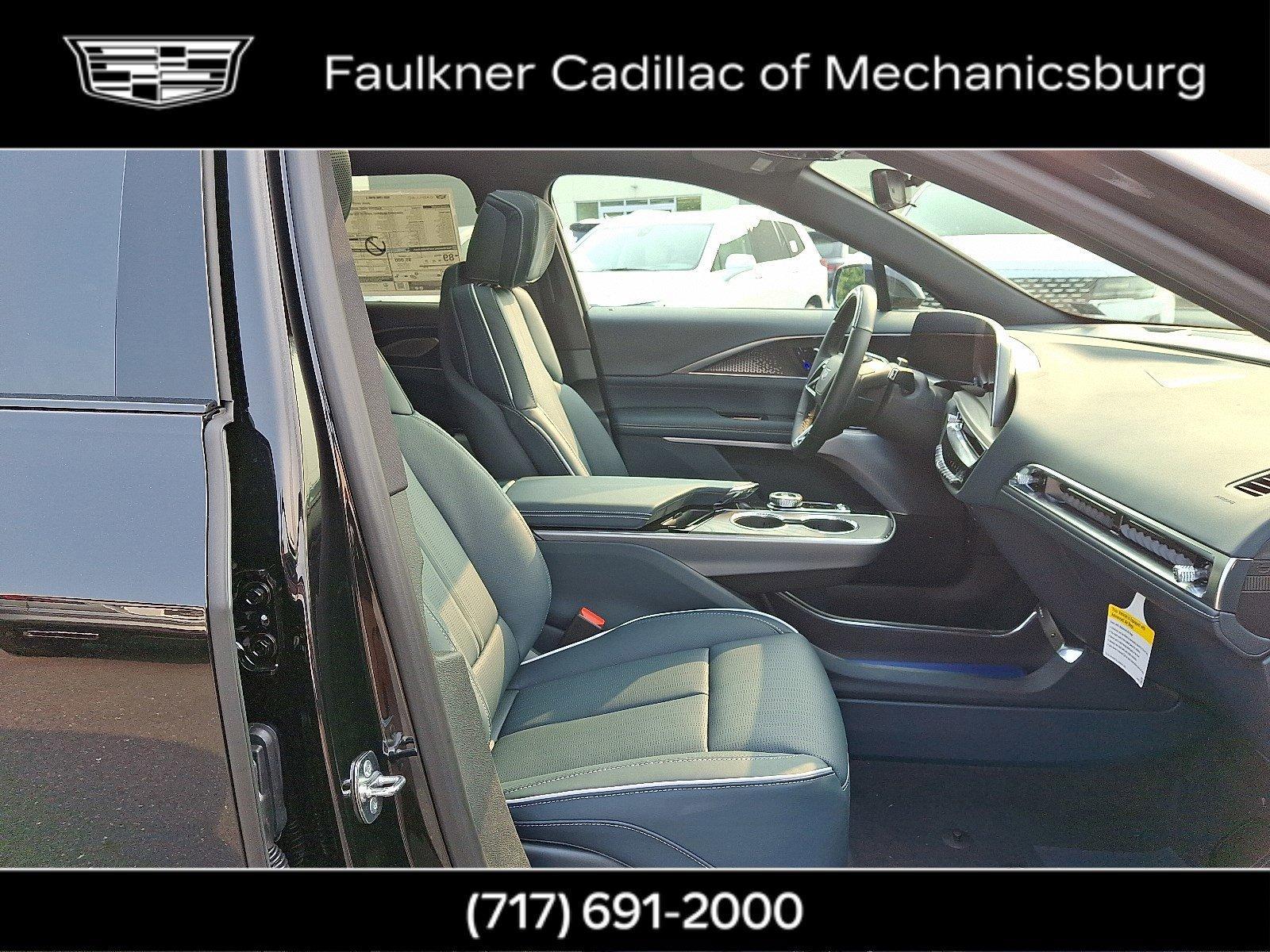 2025 Cadillac LYRIQ Vehicle Photo in MECHANICSBURG, PA 17050-1707