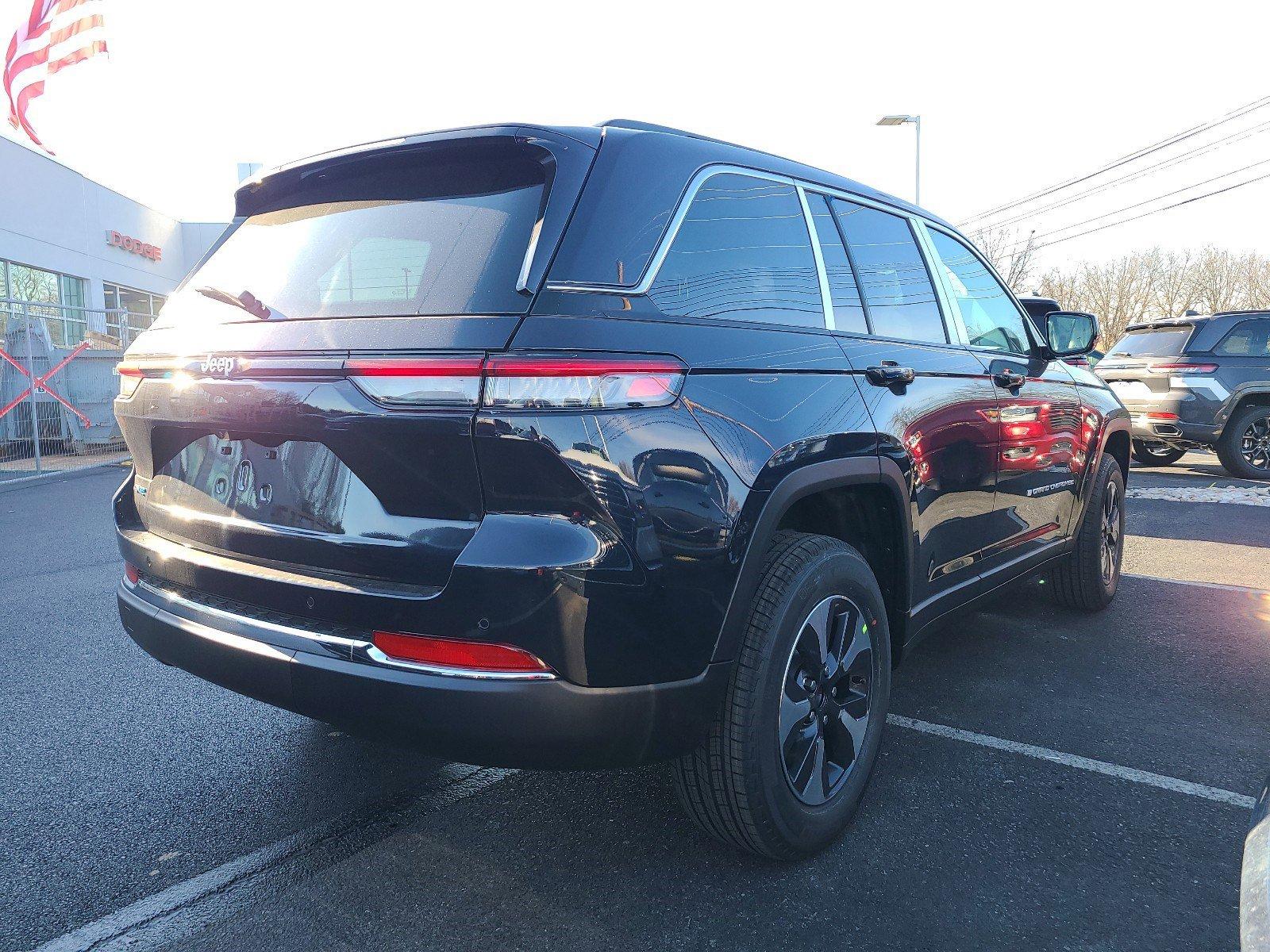 2024 Jeep Grand Cherokee 4xe Vehicle Photo in Mechanicsburg, PA 17050-1707