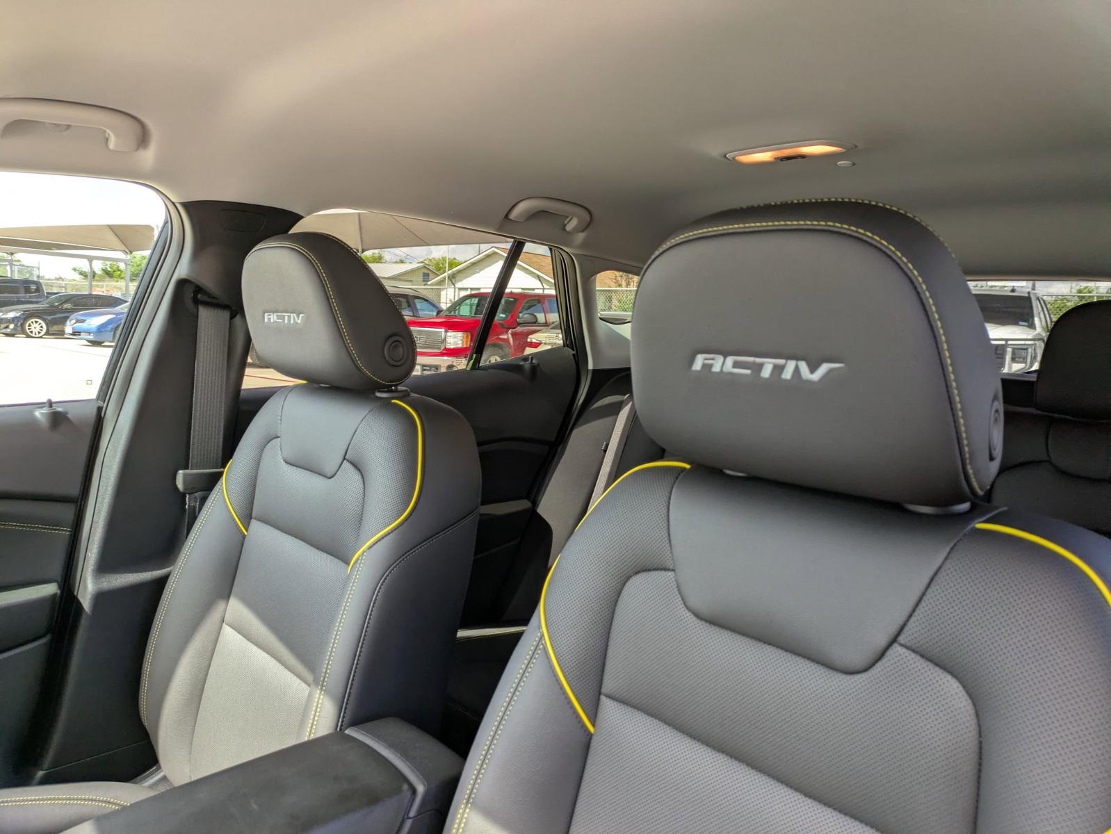2025 Chevrolet Trax Vehicle Photo in SELMA, TX 78154-1460