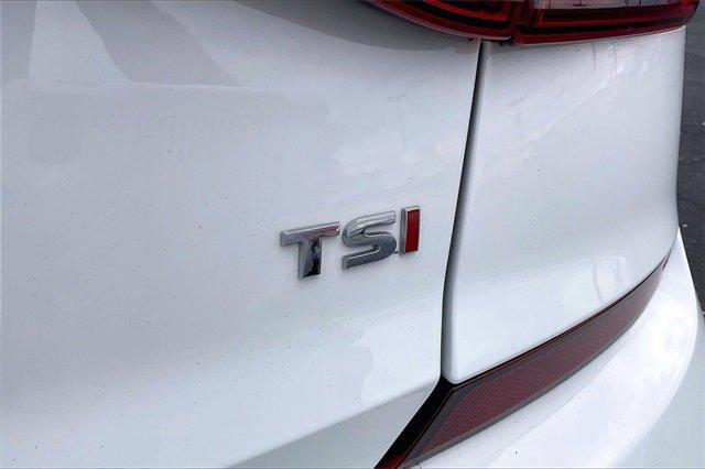 2018 Volkswagen Passat Vehicle Photo in INDEPENDENCE, MO 64055-1314