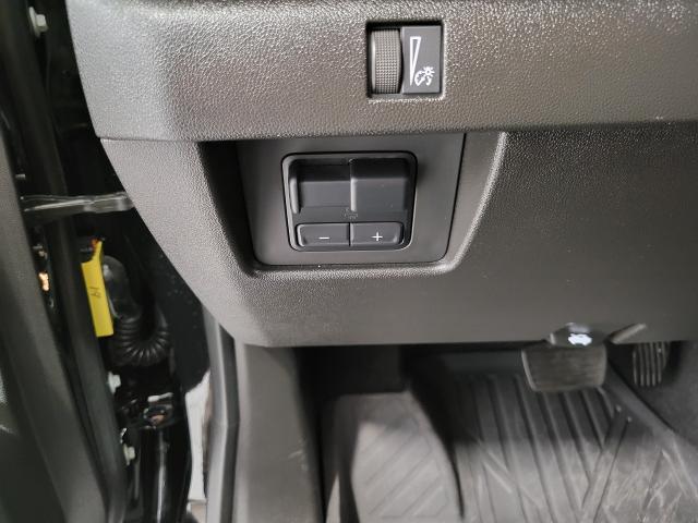 2024 Chevrolet Colorado Vehicle Photo in OSHKOSH, WI 54904-7811