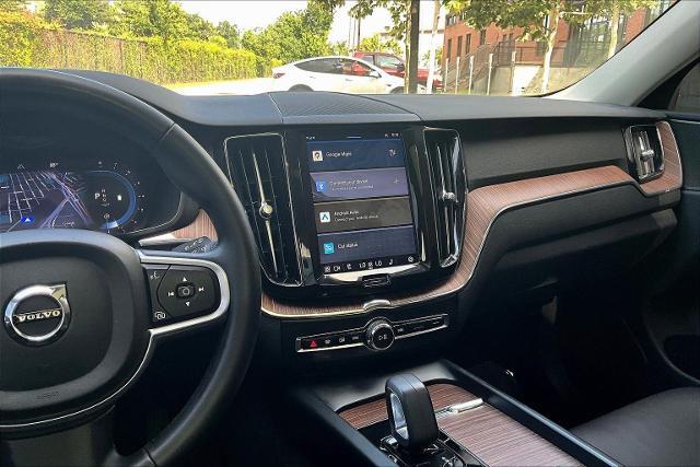 2022 Volvo XC60 Vehicle Photo in Houston, TX 77007
