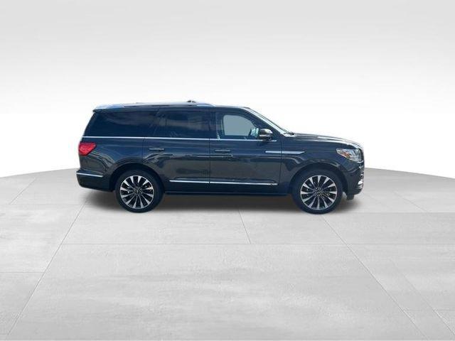 2021 Lincoln Navigator Vehicle Photo in MEDINA, OH 44256-9631