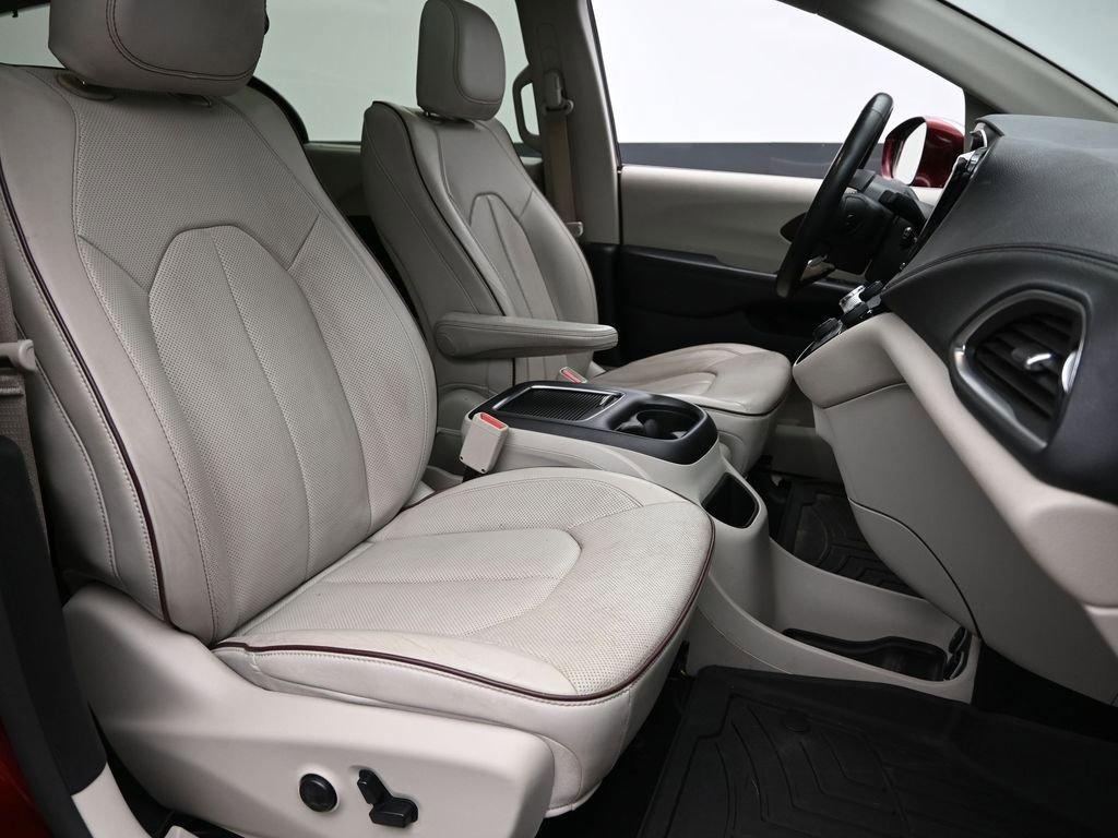 2019 Chrysler Pacifica Vehicle Photo in Marion, IA 52302