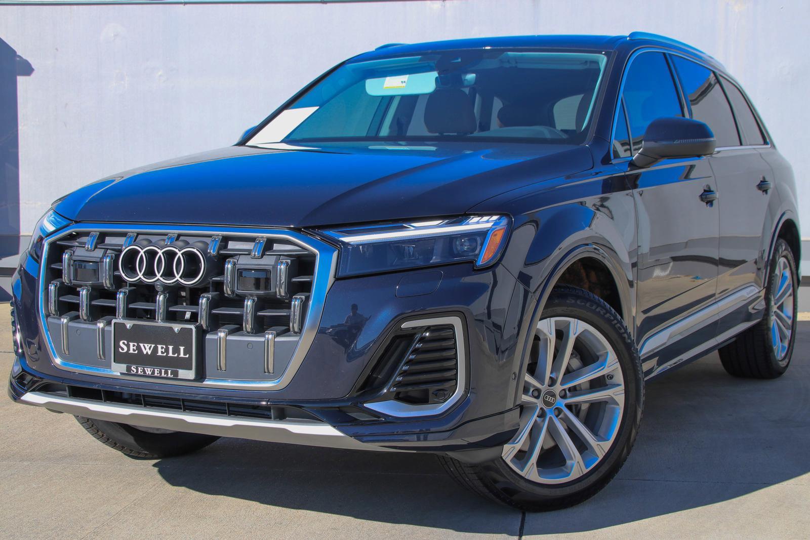 2025 Audi Q7 Vehicle Photo in SUGAR LAND, TX 77478