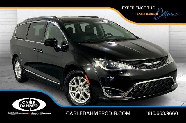 2020 Chrysler Pacifica Vehicle Photo in Kansas City, MO 64114