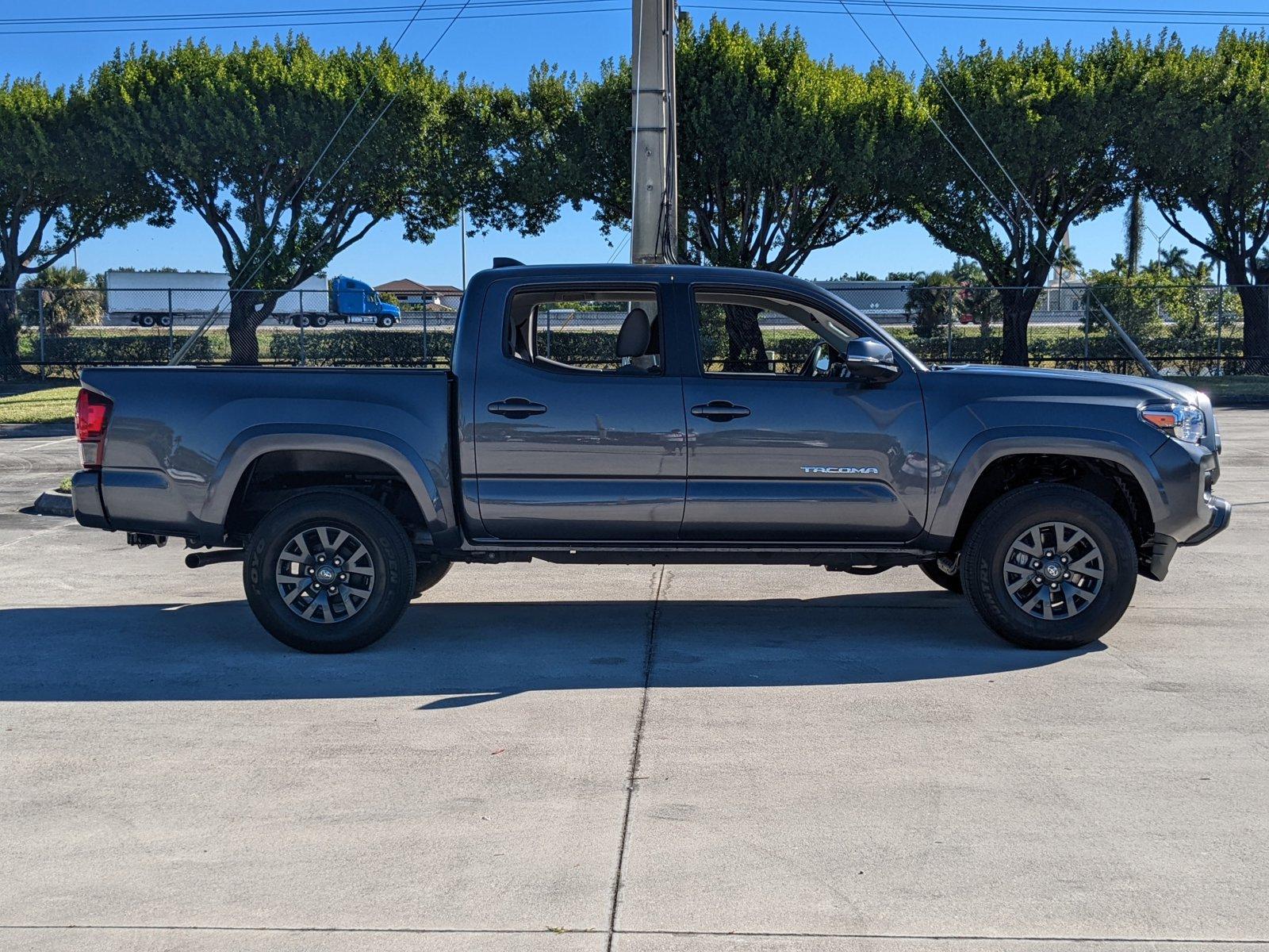 2022 Toyota Tacoma 2WD Vehicle Photo in Davie, FL 33331