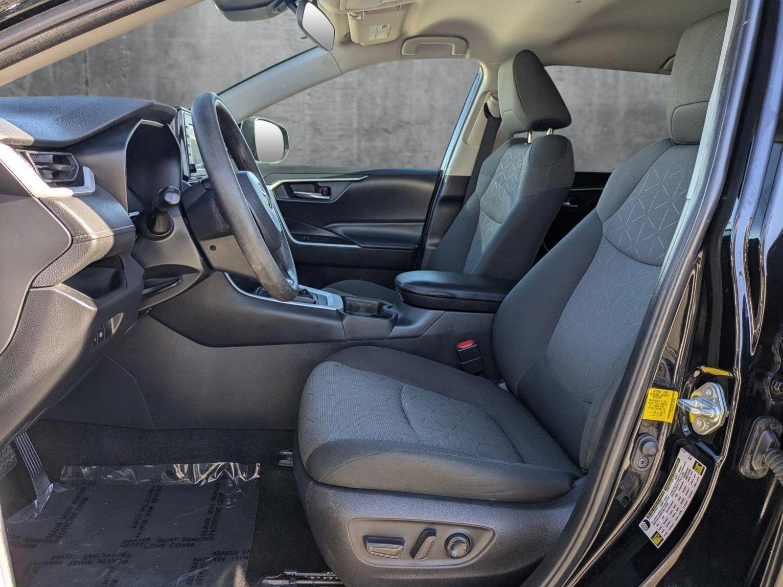 2020 Toyota RAV4 Vehicle Photo in Tustin, CA 92782