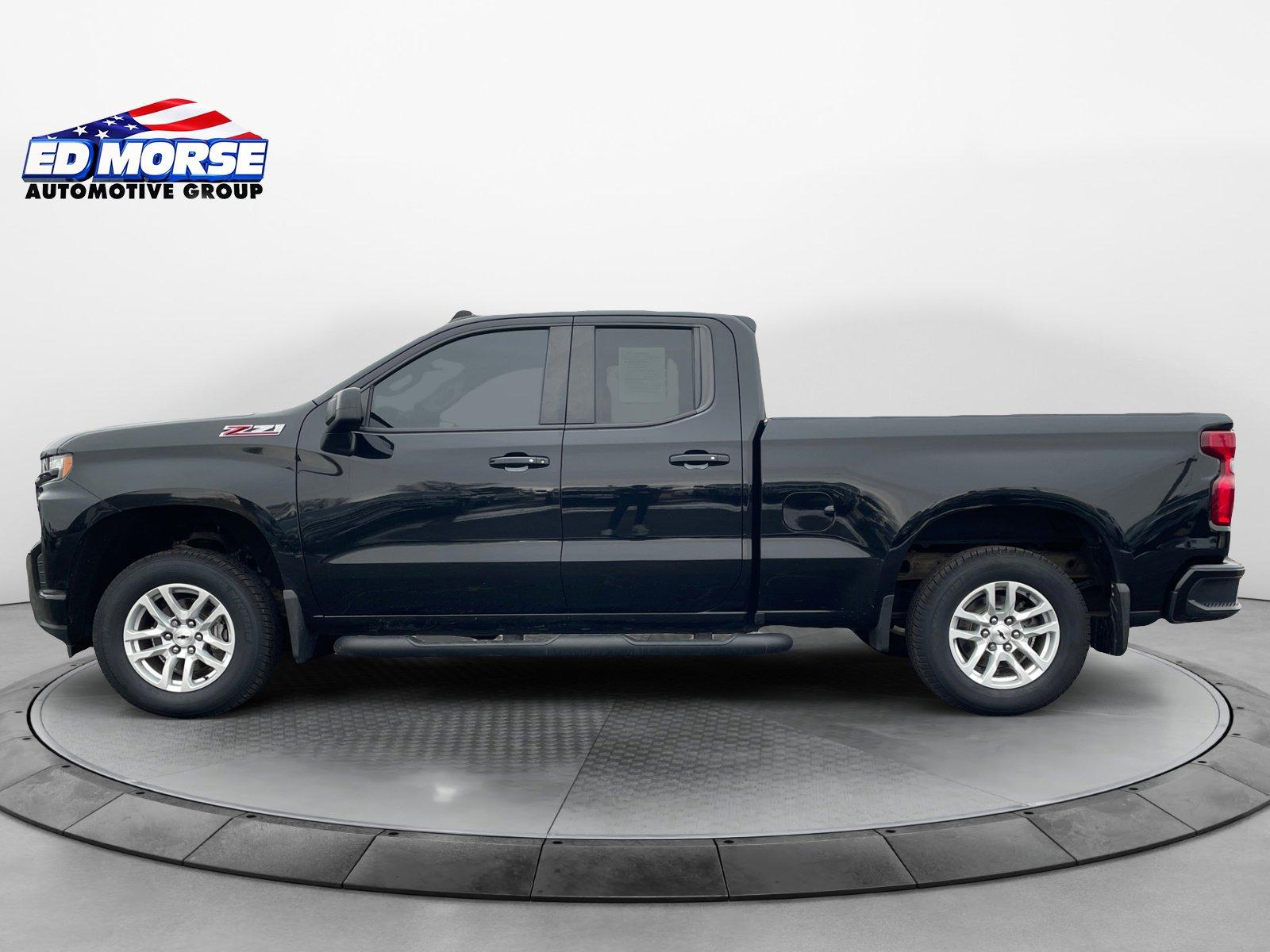 Used 2019 Chevrolet Silverado 1500 RST with VIN 1GCRYEED1KZ182413 for sale in Kewanee, IL