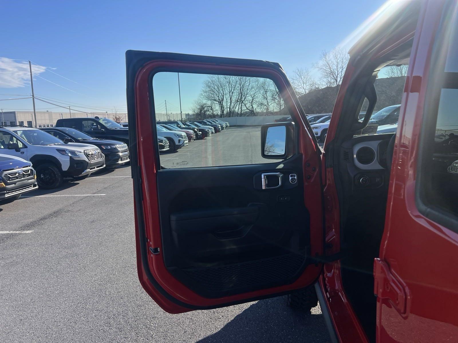 2025 Jeep Gladiator Vehicle Photo in Mechanicsburg, PA 17050-1707