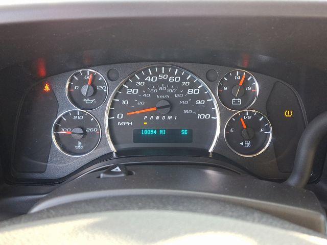 2023 GMC Savana Passenger 3500 Vehicle Photo in PAWLING, NY 12564-3219