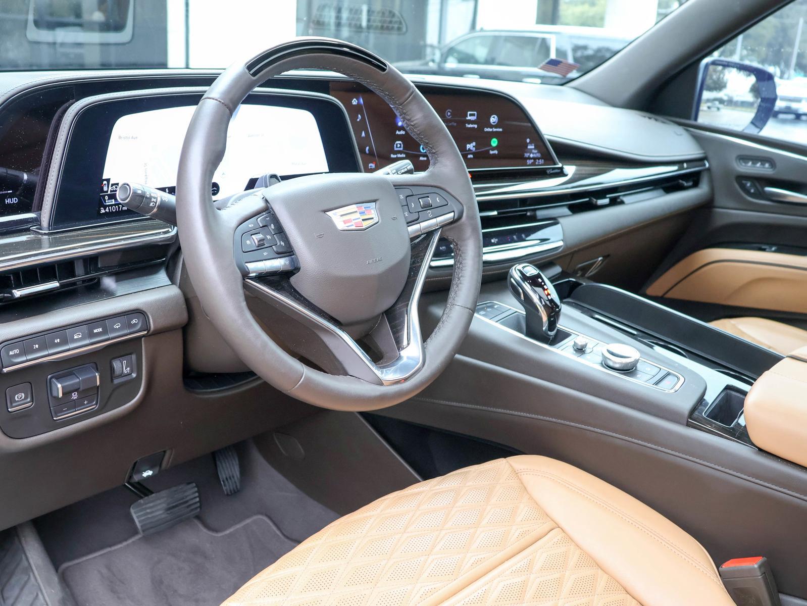 2023 Cadillac Escalade Vehicle Photo in DALLAS, TX 75209-3095