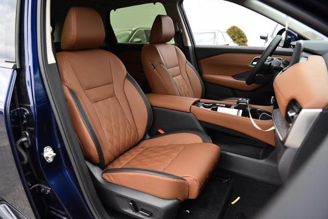 2025 Nissan Rogue Vehicle Photo in Ballwin, MO 63011