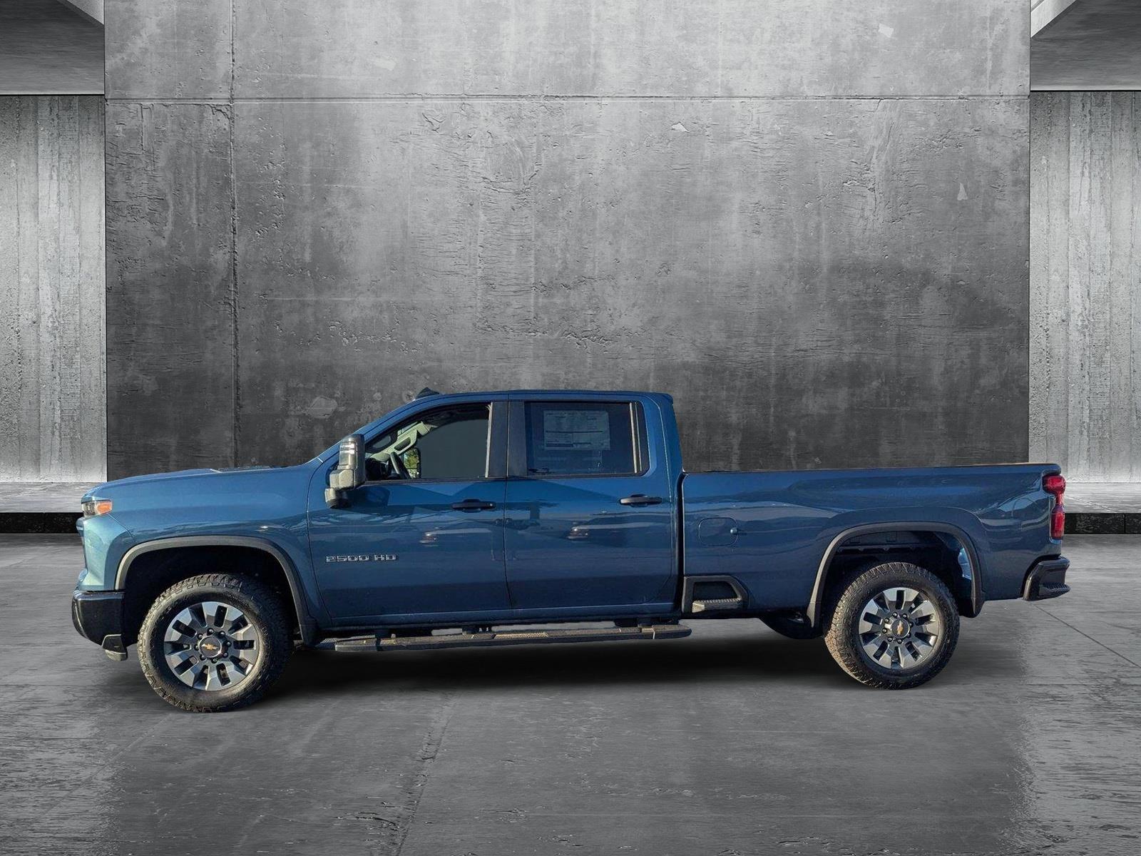 2025 Chevrolet Silverado 2500 HD Vehicle Photo in GREENACRES, FL 33463-3207