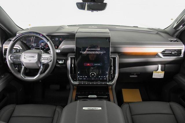 2025 GMC Yukon XL Vehicle Photo in PUYALLUP, WA 98371-4149