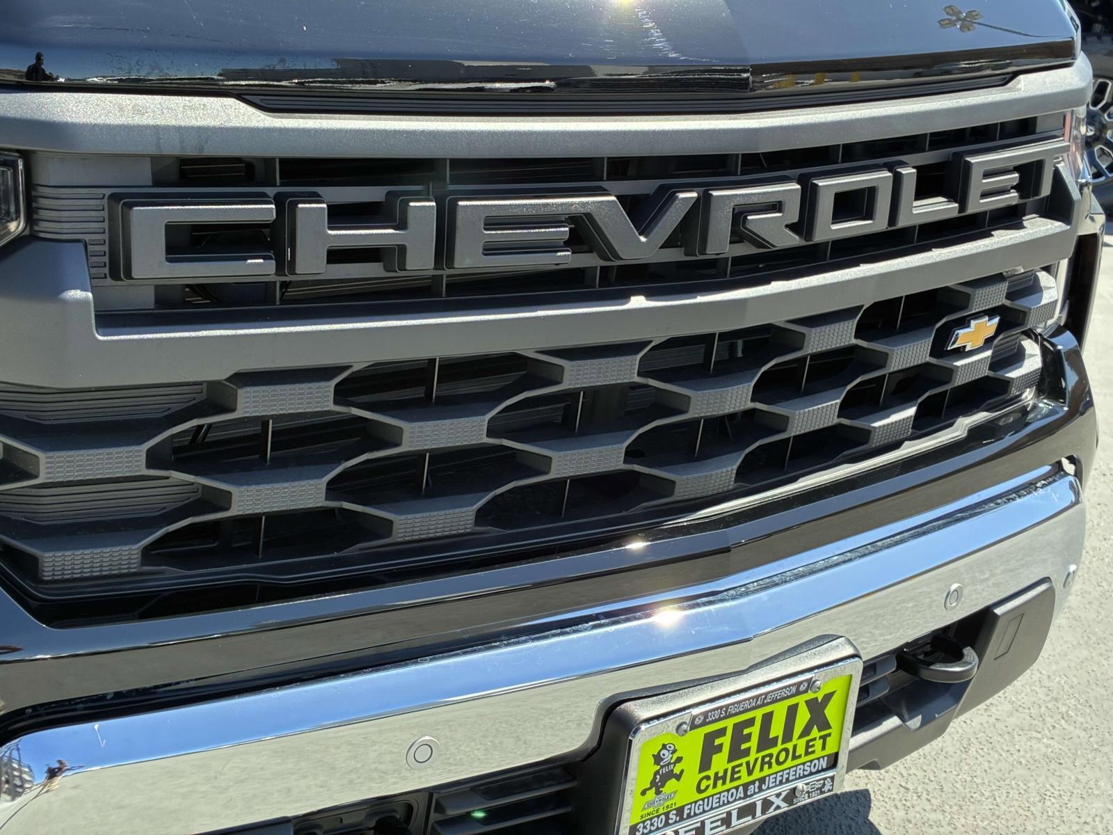 2025 Chevrolet Silverado 1500 Vehicle Photo in LOS ANGELES, CA 90007-3794