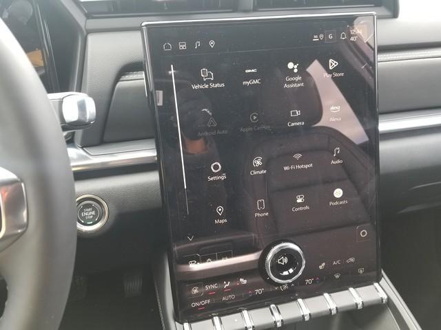 2025 GMC Terrain Vehicle Photo in ELYRIA, OH 44035-6349