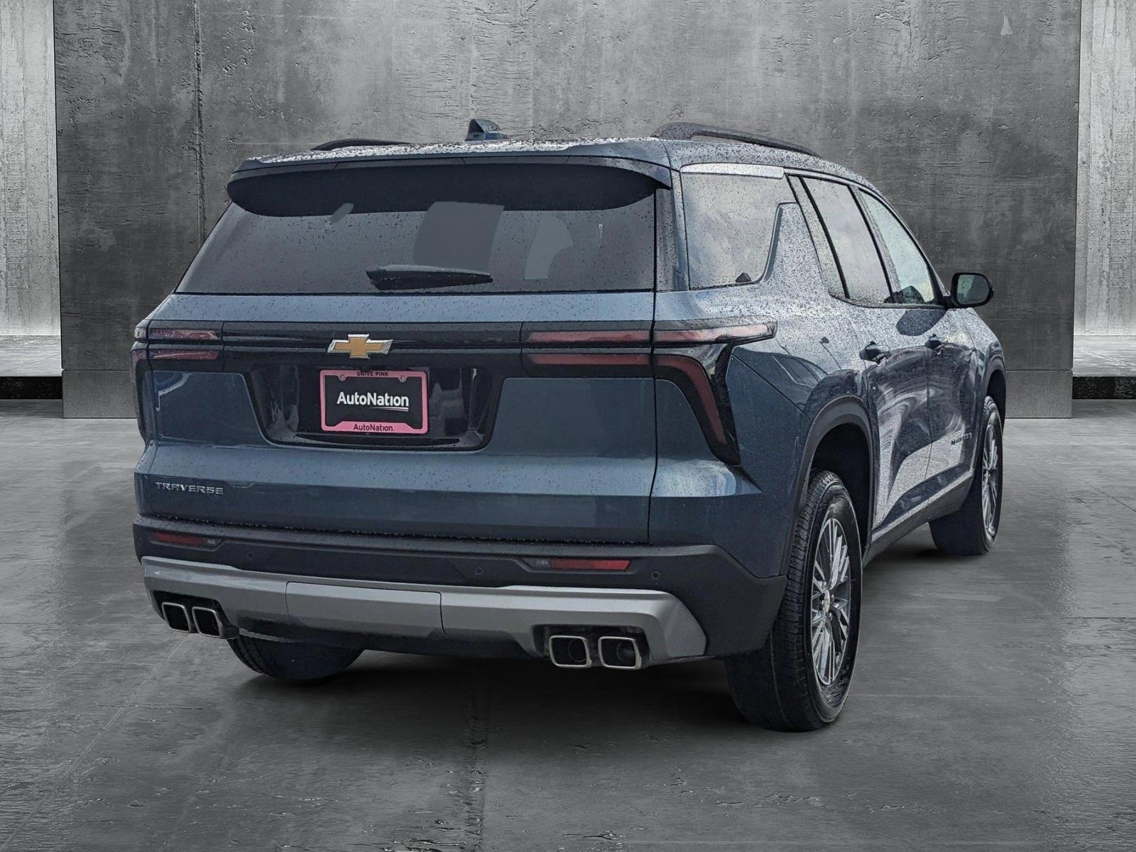2025 Chevrolet Traverse Vehicle Photo in MIAMI, FL 33172-3015