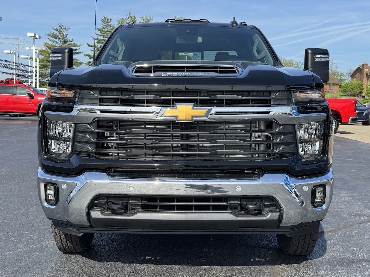 2025 Chevrolet Silverado 3500 HD Vehicle Photo in BOONVILLE, IN 47601-9633