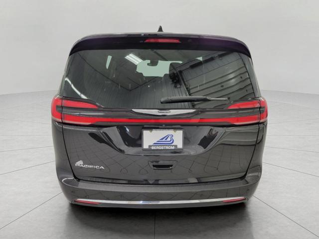 2023 Chrysler Pacifica Vehicle Photo in Oshkosh, WI 54901