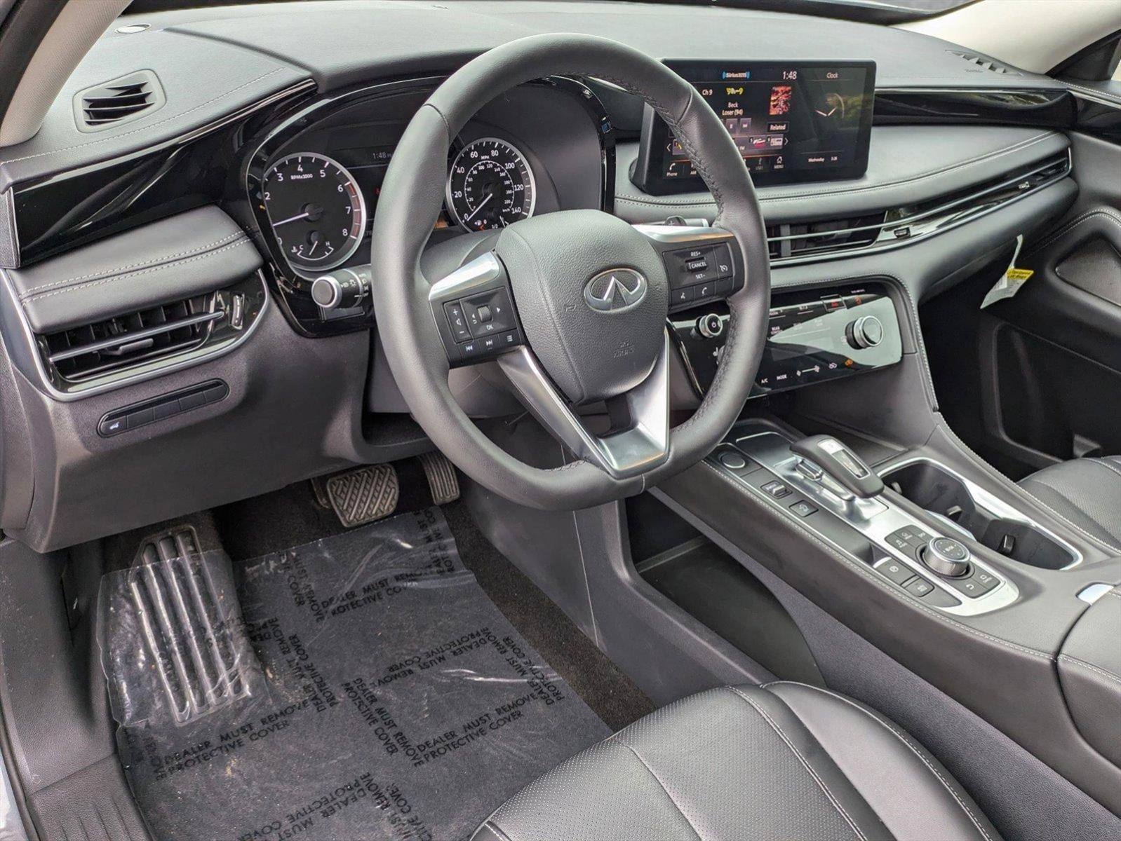 2025 INFINITI QX60 Vehicle Photo in Valencia, CA 91355-1794