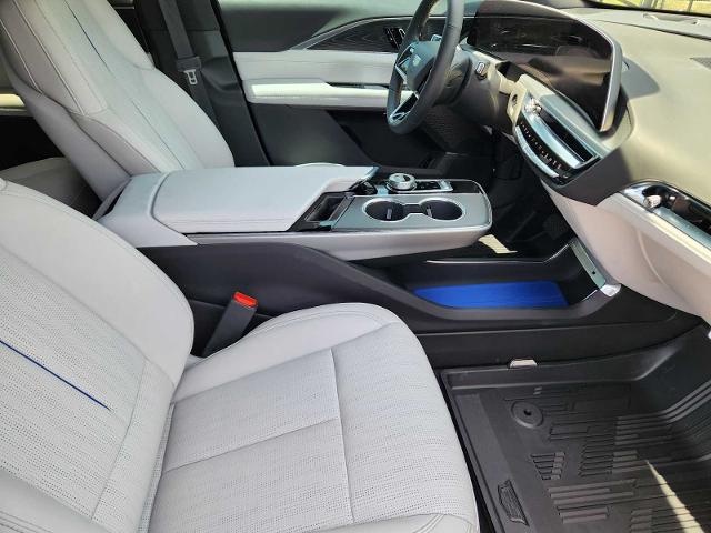 2025 Cadillac LYRIQ Vehicle Photo in HOUSTON, TX 77079