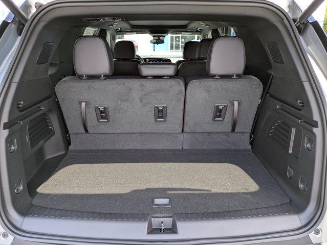 2025 Chevrolet Traverse Vehicle Photo in BRUNSWICK, GA 31525-1881