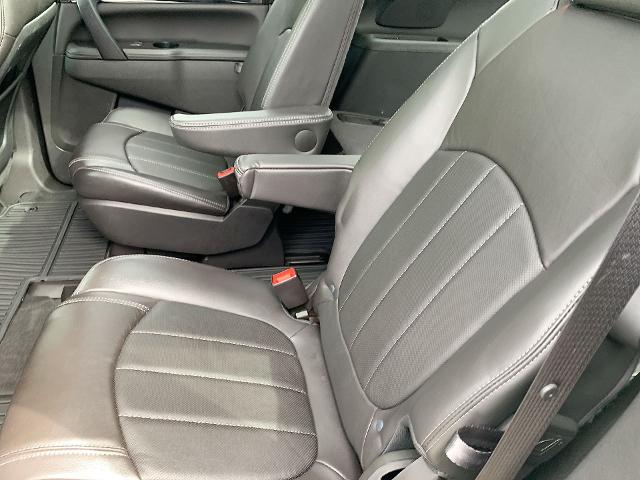 2017 Buick Enclave Vehicle Photo in MOON TOWNSHIP, PA 15108-2571
