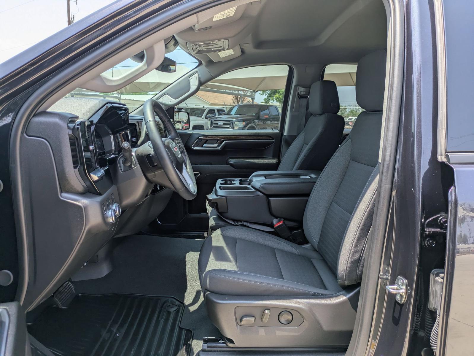 2024 GMC Sierra 1500 Vehicle Photo in SELMA, TX 78154-1460
