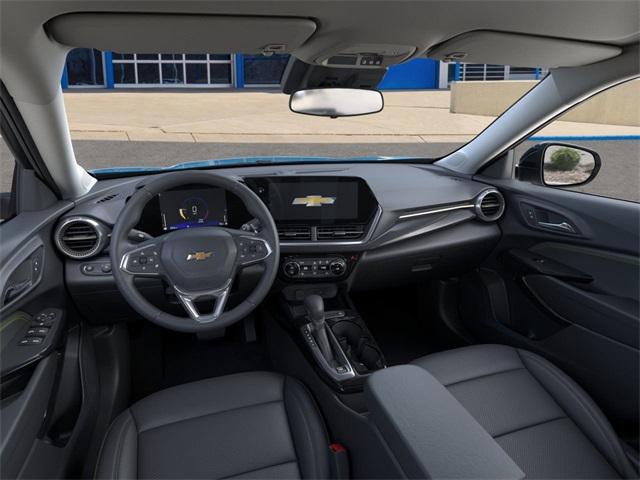 2025 Chevrolet Trax Vehicle Photo in ENGLEWOOD, CO 80113-6708