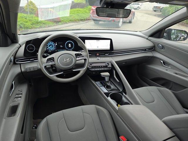 2024 Hyundai ELANTRA Vehicle Photo in Pleasant Hills, PA 15236