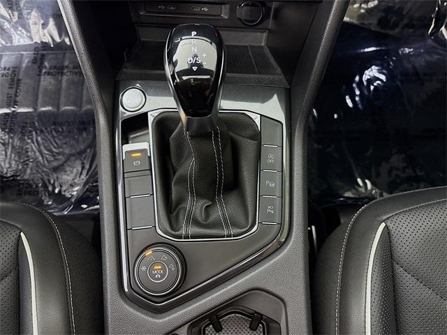 2024 Volkswagen Tiguan Vehicle Photo in Puyallup, WA 98371