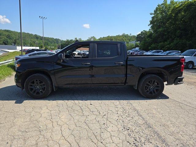 2022 Chevrolet Silverado 1500 Vehicle Photo in Pleasant Hills, PA 15236