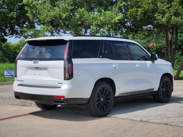 2024 Cadillac Escalade Vehicle Photo in DENTON, TX 76210-9321