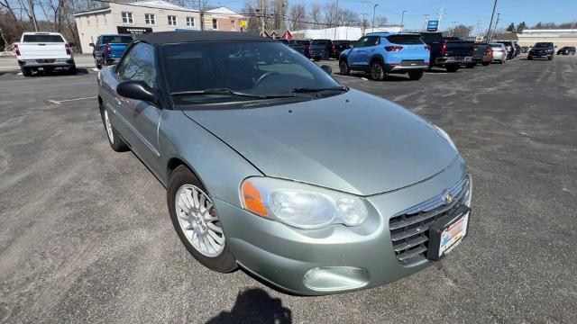 2004 Chrysler Sebring Vehicle Photo in MASSENA, NY 13662-2255