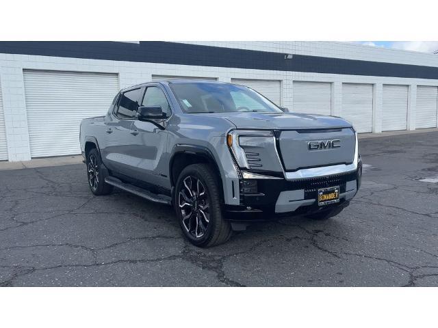 2024 GMC Sierra EV Vehicle Photo in TURLOCK, CA 95380-4918