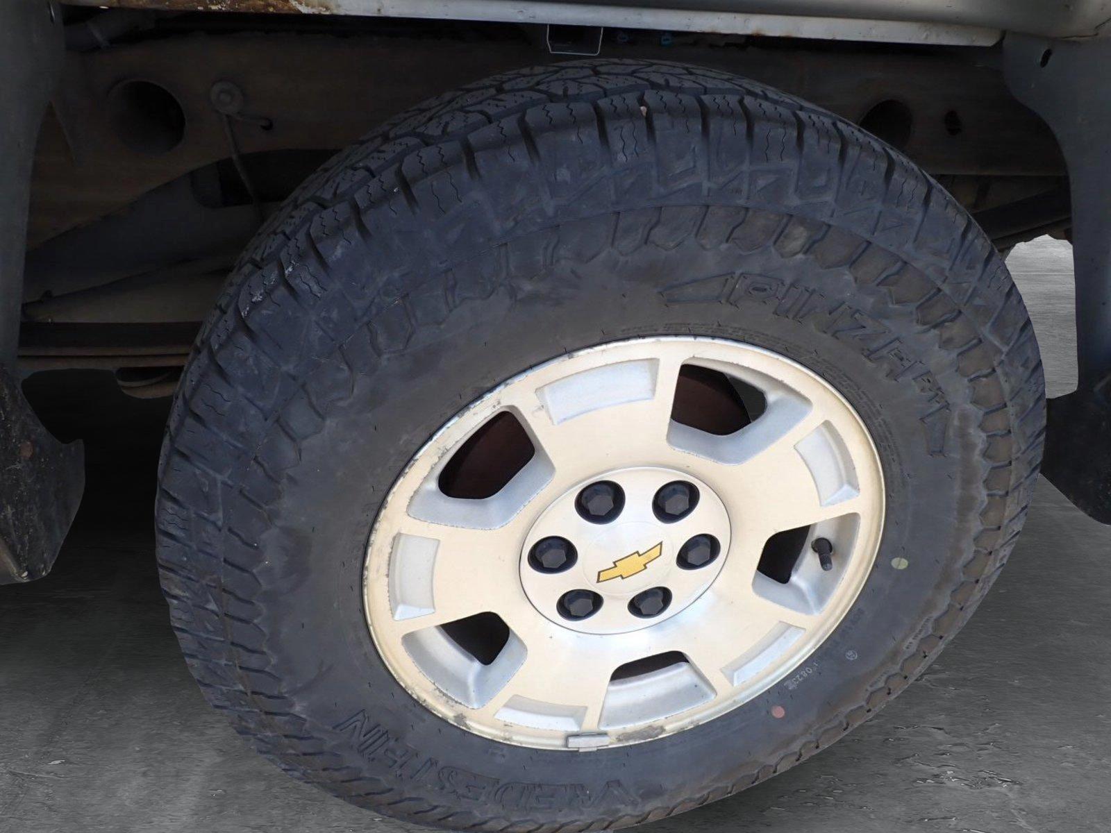 2011 Chevrolet Silverado 1500 Vehicle Photo in DENVER, CO 80221-3610