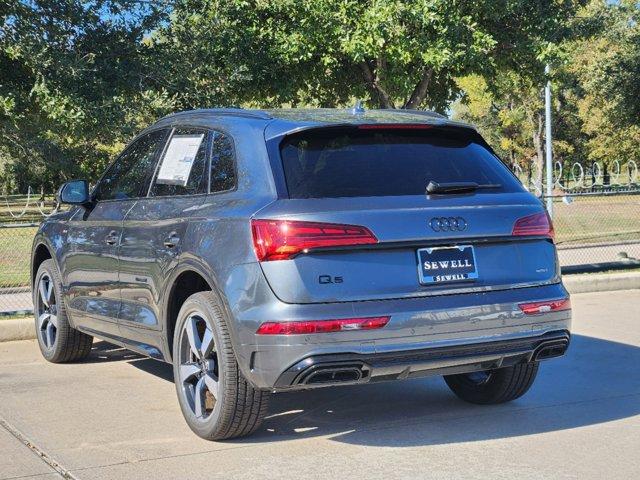 2024 Audi Q5 Vehicle Photo in HOUSTON, TX 77090